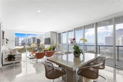 Condominio en venta en Miami, Florida, 3 dormitorios, 173.73 m2 № 2002907 - foto 5