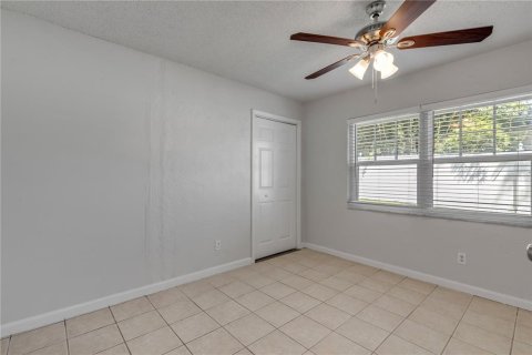 Casa en venta en Deltona, Florida, 3 dormitorios, 125.6 m2 № 2398925 - foto 16