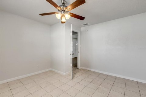 Casa en venta en Deltona, Florida, 3 dormitorios, 125.6 m2 № 2398925 - foto 18