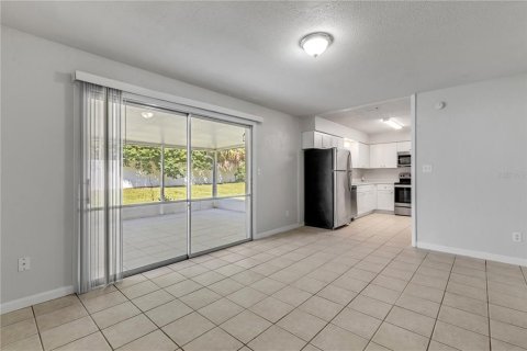 Casa en venta en Deltona, Florida, 3 dormitorios, 125.6 m2 № 2398925 - foto 9