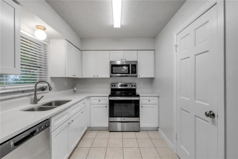 Casa en venta en Deltona, Florida, 3 dormitorios, 125.6 m2 № 2398925 - foto 13
