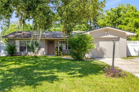 Casa en Deltona, Florida 3 dormitorios, 125.6 m2 № 2398925