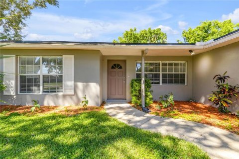 Casa en venta en Deltona, Florida, 3 dormitorios, 125.6 m2 № 2398925 - foto 4