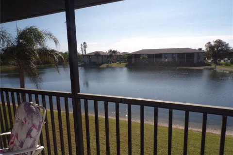 Condominio en alquiler en Port Charlotte, Florida, 2 dormitorios, 82.96 m2 № 1812843 - foto 5