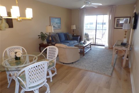 Condominio en alquiler en Port Charlotte, Florida, 2 dormitorios, 82.96 m2 № 1812843 - foto 3