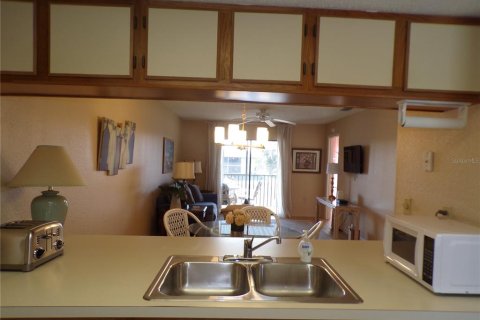 Condominio en alquiler en Port Charlotte, Florida, 2 dormitorios, 82.96 m2 № 1812843 - foto 2