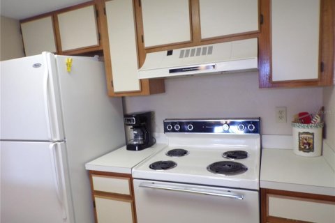 Condominio en alquiler en Port Charlotte, Florida, 2 dormitorios, 82.96 m2 № 1812843 - foto 4