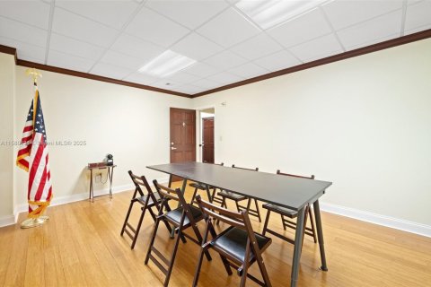 Propiedad comercial en venta en Hollywood, Florida № 1963340 - foto 15