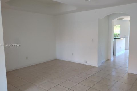 Adosado en alquiler en Dania Beach, Florida, 3 dormitorios № 2013757 - foto 6