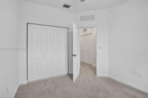 Adosado en venta en Lauderhill, Florida, 3 dormitorios, 151.99 m2 № 2186066 - foto 25