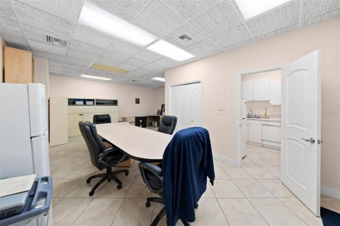 Immobilier commercial à vendre à Clearwater, Floride: 89.19 m2 № 2144129 - photo 12