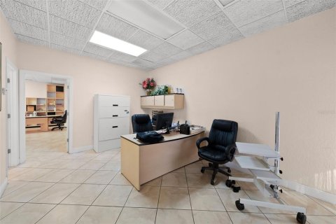 Immobilier commercial à vendre à Clearwater, Floride: 89.19 m2 № 2144129 - photo 5