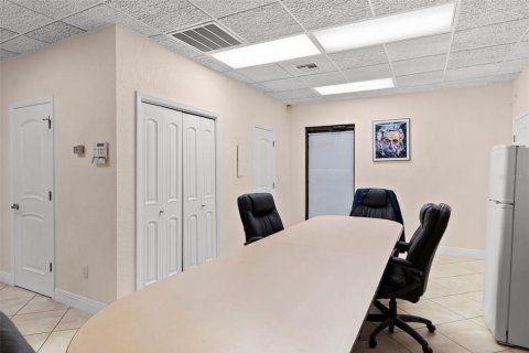 Immobilier commercial à vendre à Clearwater, Floride: 89.19 m2 № 2144129 - photo 16