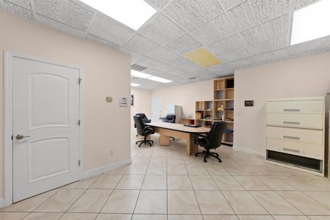 Immobilier commercial à vendre à Clearwater, Floride: 89.19 m2 № 2144129 - photo 13