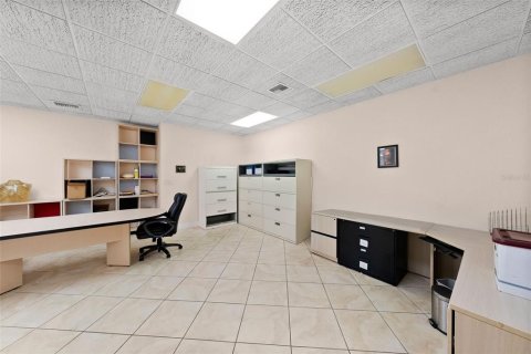 Immobilier commercial à vendre à Clearwater, Floride: 89.19 m2 № 2144129 - photo 10