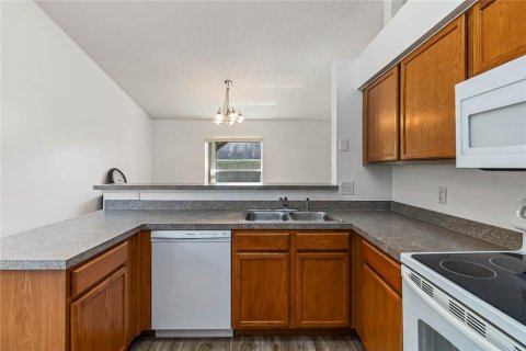 Casa en venta en Kissimmee, Florida, 3 dormitorios, 130.62 m2 № 1918004 - foto 13