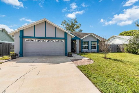 Casa en venta en Kissimmee, Florida, 3 dormitorios, 130.62 m2 № 1918004 - foto 2