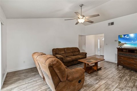 Casa en venta en Kissimmee, Florida, 3 dormitorios, 130.62 m2 № 1918004 - foto 6