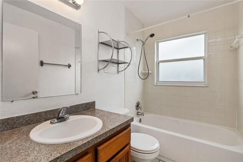 Casa en venta en Kissimmee, Florida, 3 dormitorios, 130.62 m2 № 1918004 - foto 20