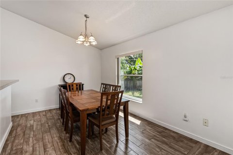 Casa en venta en Kissimmee, Florida, 3 dormitorios, 130.62 m2 № 1918004 - foto 9
