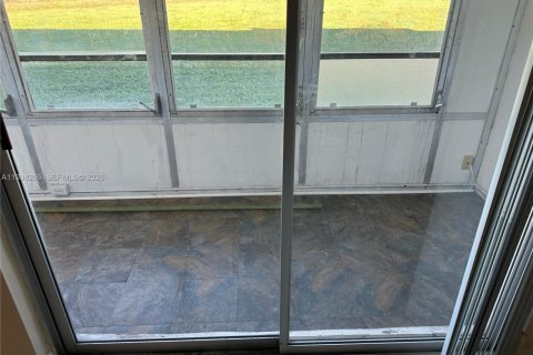 Copropriété à vendre à Sunrise, Floride: 1 chambre, 54.81 m2 № 1996271 - photo 7