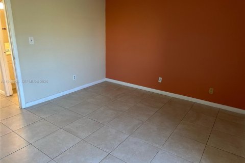 Copropriété à vendre à Sunrise, Floride: 1 chambre, 54.81 m2 № 1996271 - photo 4