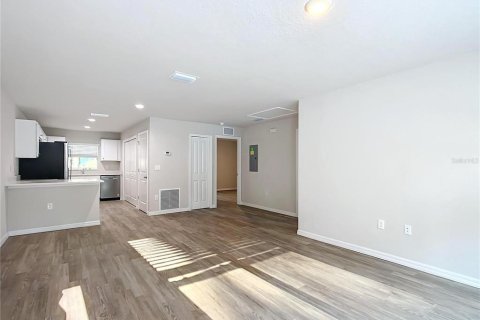 Immobilier commercial à vendre à Dunnellon, Floride: 4 chambres, 182.83 m2 № 2113755 - photo 3