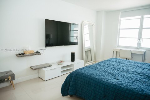 Снять в аренду кондоминиум в Холливуд, Флорида 2 спальни, 111.2м2, № 1983276 - фото 21