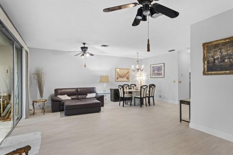Touwnhouse à vendre à Boca Raton, Floride: 3 chambres, 160.54 m2 № 2081787 - photo 16