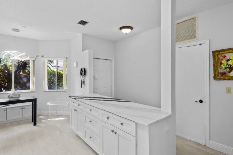 Touwnhouse à vendre à Boca Raton, Floride: 3 chambres, 160.54 m2 № 2081787 - photo 9