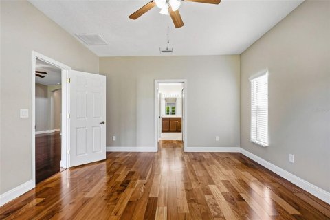 Villa ou maison à vendre à New Port Richey, Floride: 4 chambres, 270.9 m2 № 2395764 - photo 28