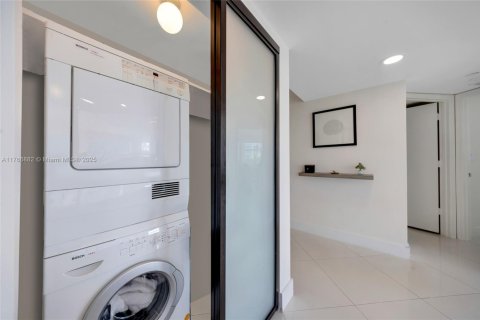 Купить кондоминиум в Авентура, Флорида 3 спальни, 156.17м2, № 1588209 - фото 17