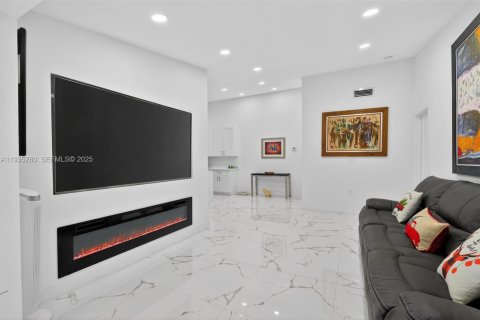 Condominio en alquiler en Doral, Florida, 2 dormitorios, 86.03 m2 № 1993602 - foto 24