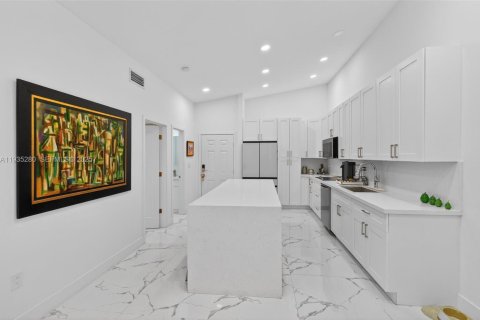 Condominio en alquiler en Doral, Florida, 2 dormitorios, 86.03 m2 № 1993602 - foto 30