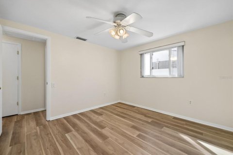 Casa en venta en Seminole, Florida, 2 dormitorios, 104.79 m2 № 2420638 - foto 11