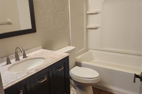 Appartement à louer à Lakeland, Floride: 2 chambres, 303.23 m2 № 2386452 - photo 9