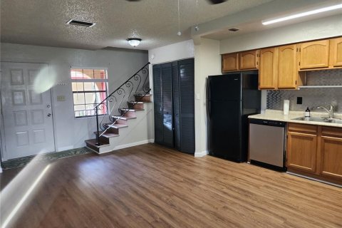 Appartement à louer à Lakeland, Floride: 2 chambres, 303.23 m2 № 2386452 - photo 4