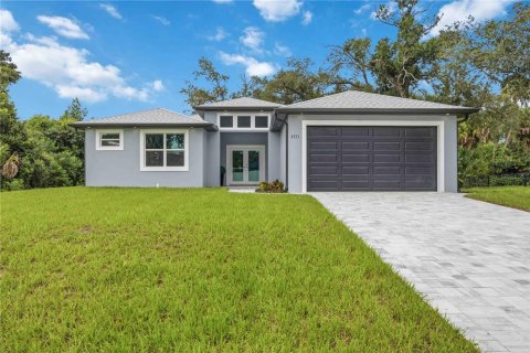 Casa en North Port, Florida 3 dormitorios, 144.93 m2 № 2220570