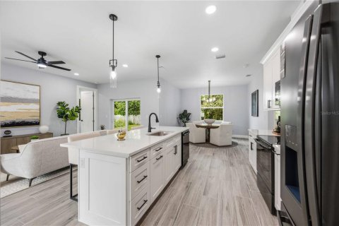 Купить виллу или дом в Норт-Порт, Флорида 8 комнат, 144.93м2, № 2220570 - фото 7