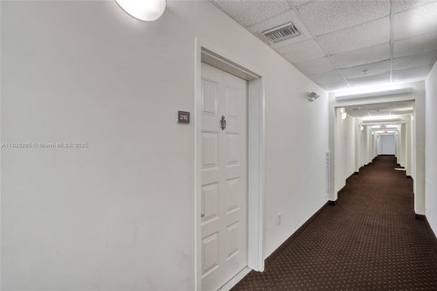 Condo in Jupiter, Florida, 2 bedrooms  № 1819799 - photo 6
