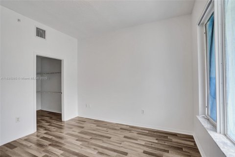 Condo in Jupiter, Florida, 2 bedrooms  № 1819799 - photo 28