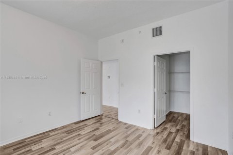 Condo in Jupiter, Florida, 2 bedrooms  № 1819799 - photo 27