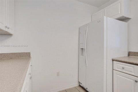 Condo in Jupiter, Florida, 2 bedrooms  № 1819799 - photo 13