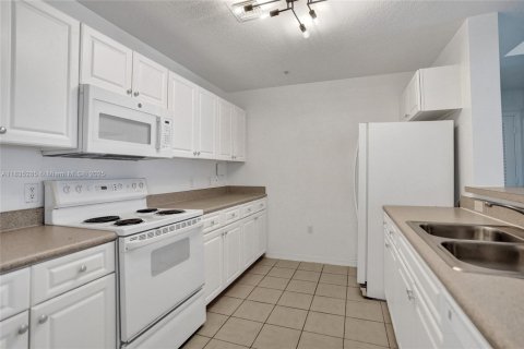 Condo in Jupiter, Florida, 2 bedrooms  № 1819799 - photo 11