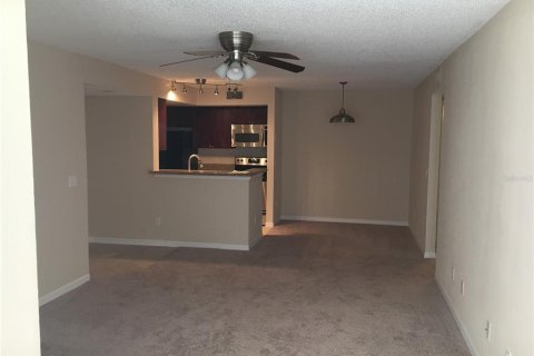 Condominio en alquiler en Orlando, Florida, 1 dormitorio, 66.05 m2 № 1822619 - foto 9