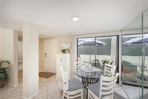 Condominio en alquiler en Bradenton, Florida, 2 dormitorios, 109.44 m2 № 1900207 - foto 5