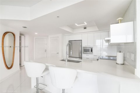 Copropriété à vendre à Sunny Isles Beach, Floride: 3 chambres, 138.61 m2 № 1867600 - photo 11