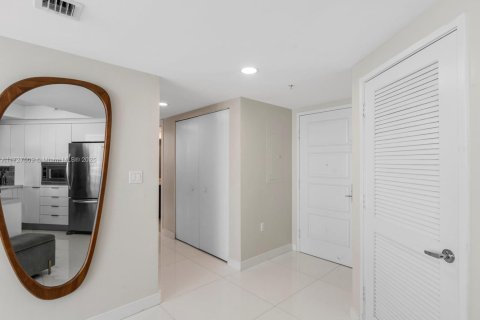 Copropriété à vendre à Sunny Isles Beach, Floride: 3 chambres, 138.61 m2 № 1867600 - photo 10
