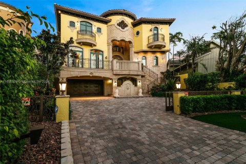 Villa ou maison à louer à Pompano Beach, Floride: 5 chambres, 629.97 m2 № 1943257 - photo 2