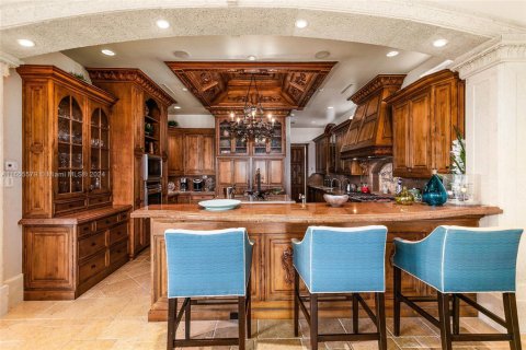 Villa ou maison à louer à Pompano Beach, Floride: 5 chambres, 629.97 m2 № 1943257 - photo 10